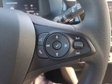 Opel Corsa F e Edition LED+SHZ+PDC+SpurH+AUT+DynLicht