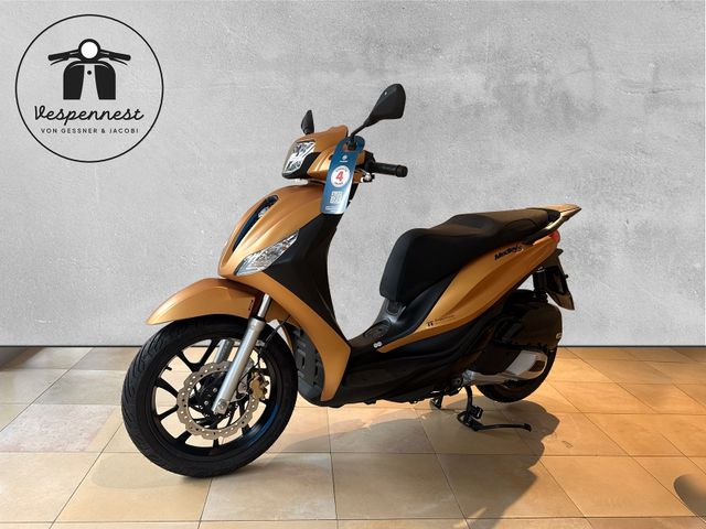 Piaggio Medley 125 Sport Yellow