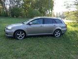 Toyota Avensis Combi  2,2-l-D-CAT  - Toyota Avensis aus 2007: Kombi