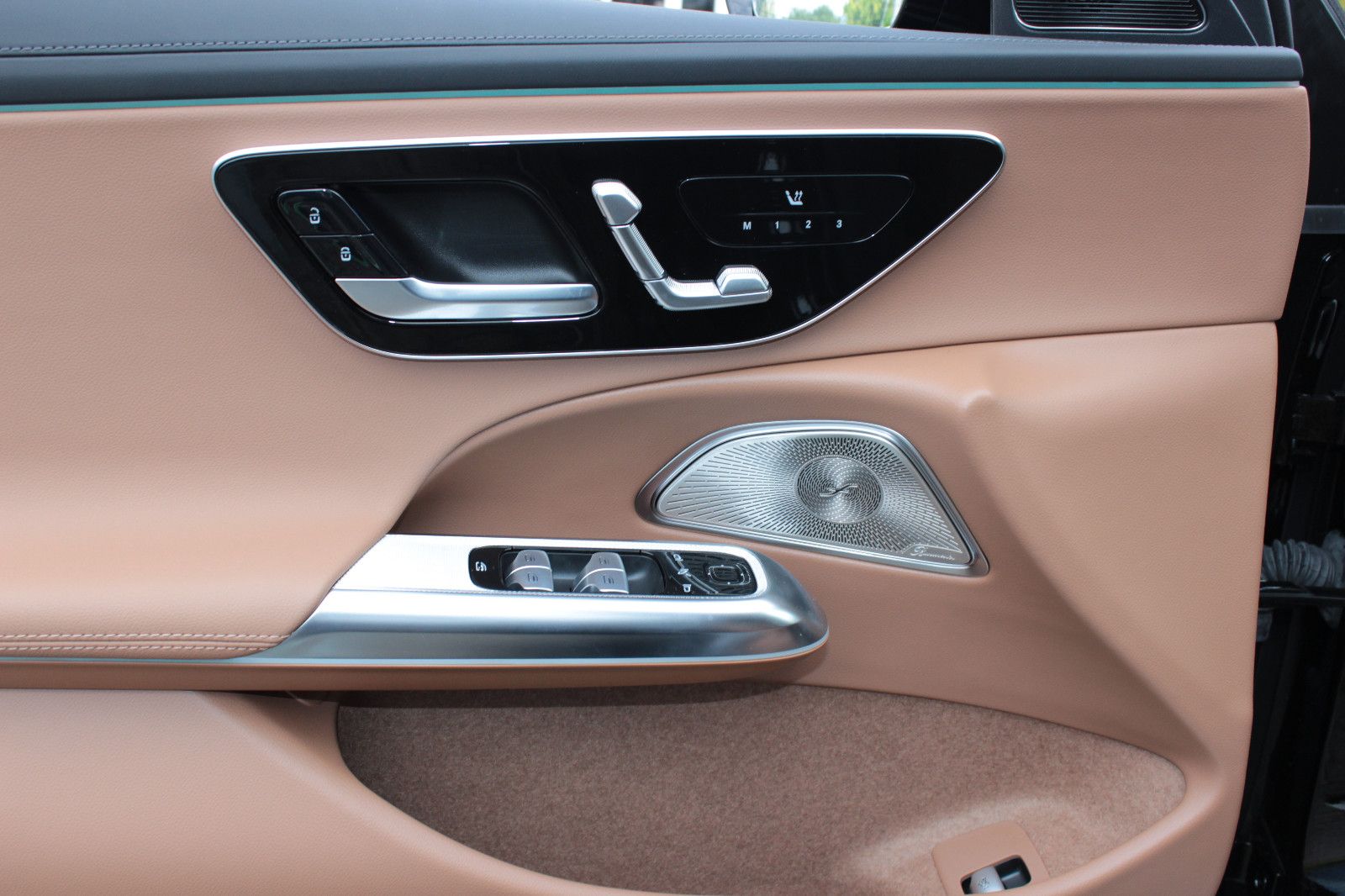 Fahrzeugabbildung Mercedes-Benz E 200 AMG Line Premium Plus*Superscreen**MY24*