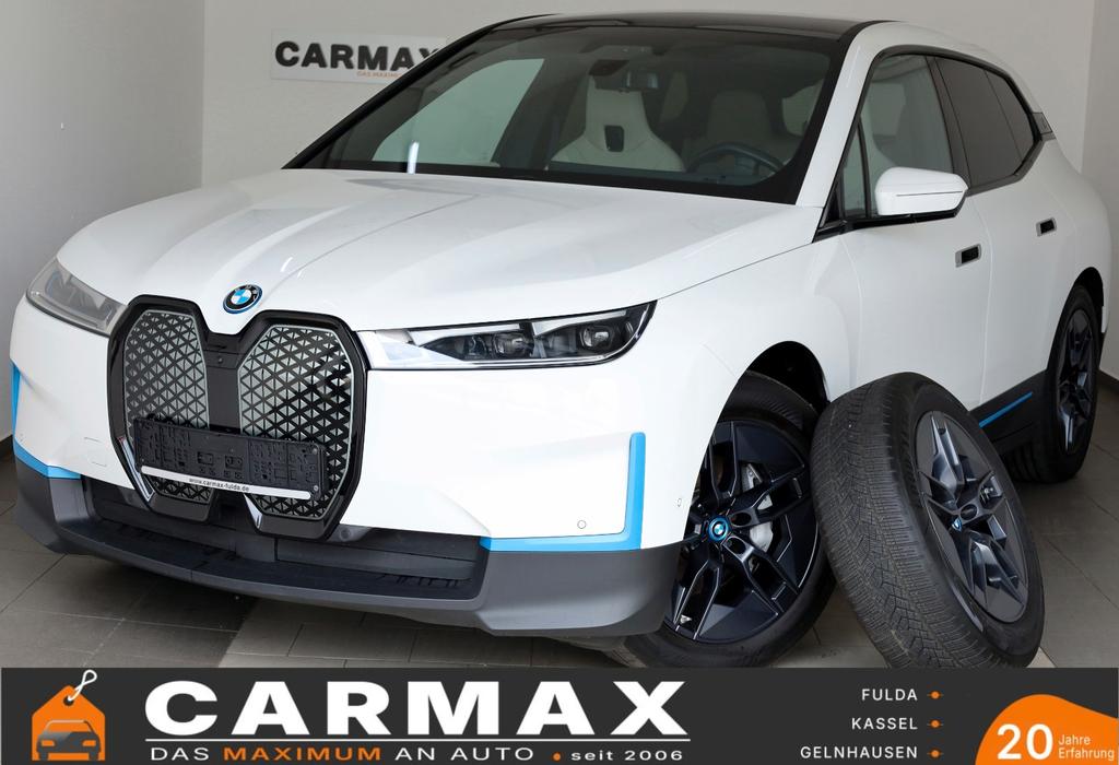 BMW iX 50 WrmekomfortHUDLaser360KPanoAHKWR 2024