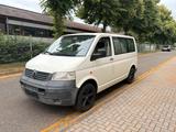 Volkswagen T5 Transporter Klima 6 Gang Mit Sitze AHK Alu. - VW T5 Transporter in Freiburg
