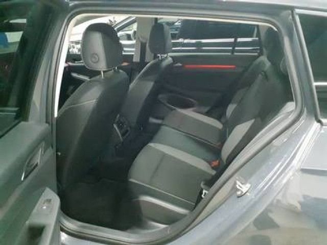 Volkswagen Golf - Bild 6