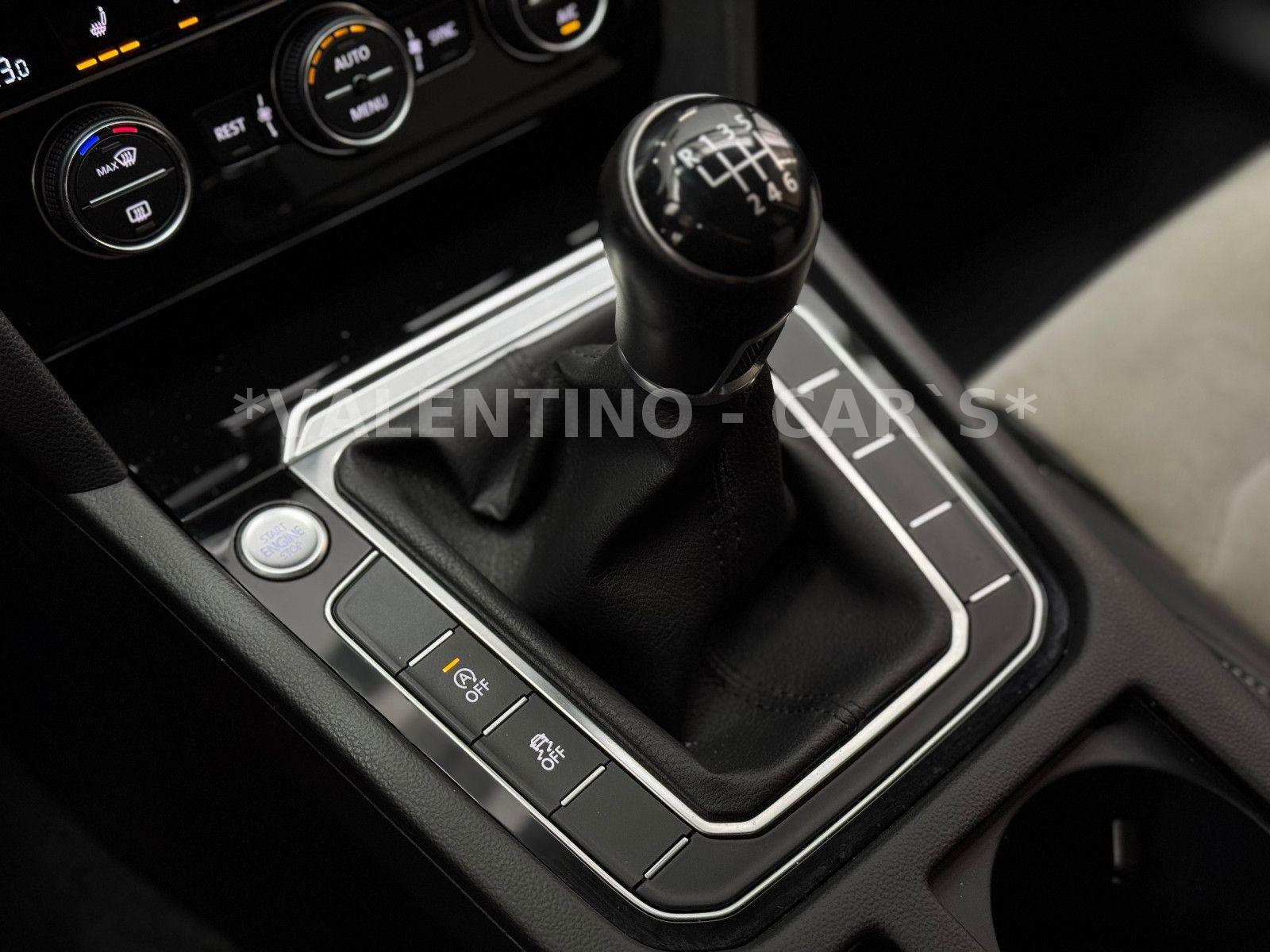 Volkswagen Passat Variant Highline Navi/Shz/ACC/Ahk/Kamera