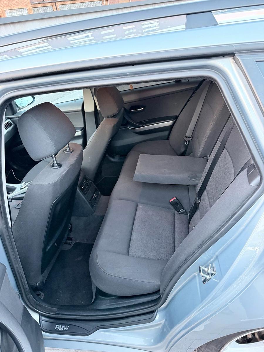 BMW 320 2007 — photo 13