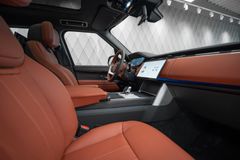 Range Rover P615 SV LWB 2026 BLACK/RED SUITE