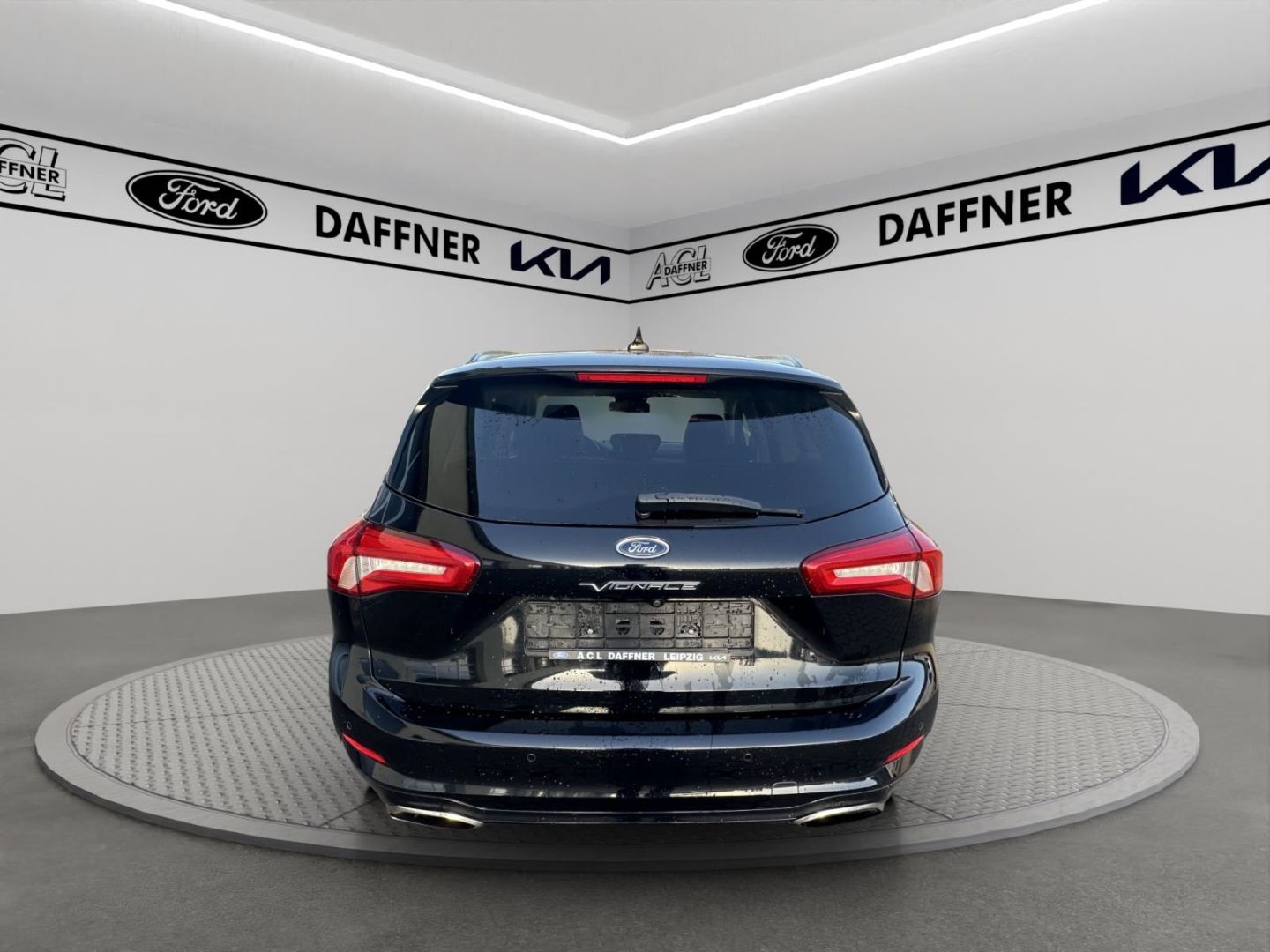 Fahrzeugabbildung Ford Focus Turnier 2.0 EcoBlue Vignale HÄNDLER/EXPORT