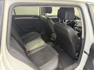 Volkswagen Passat - 8