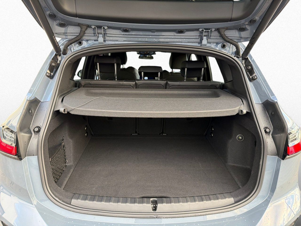 BMW 223 Active Tourer - Bild 18