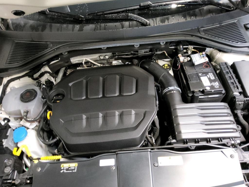 Volkswagen T-Roc R 4Motion 2.0 TSI AHK*Pano*PDC*RFK*Tempo