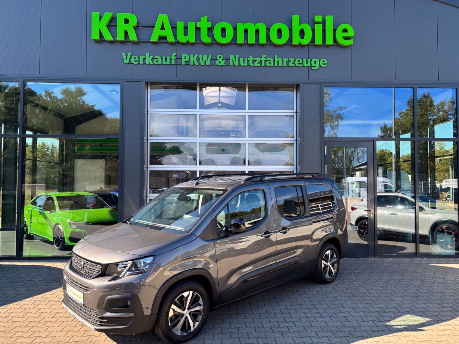 Peugeot Rifter Allure L2 - Rollstuhlfahrzeug AMF