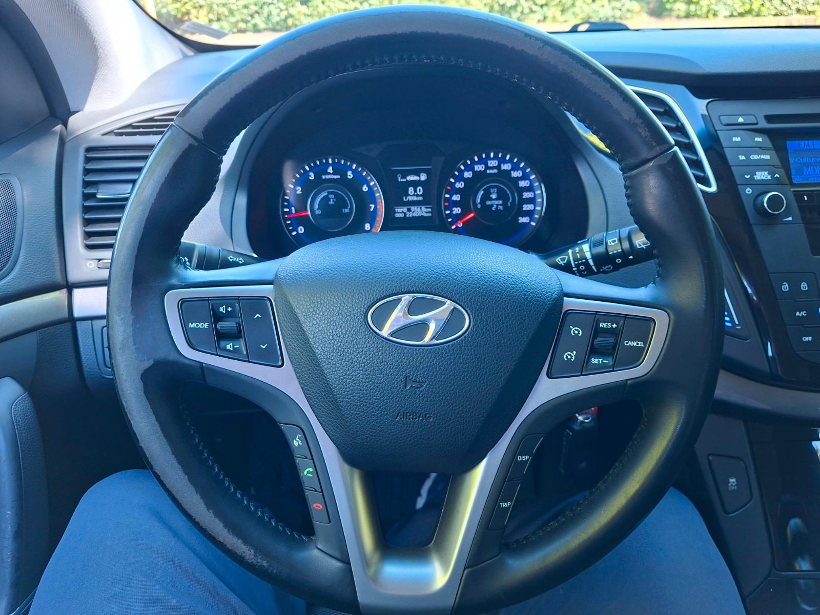 Hyundai i40 2013 — photo 15