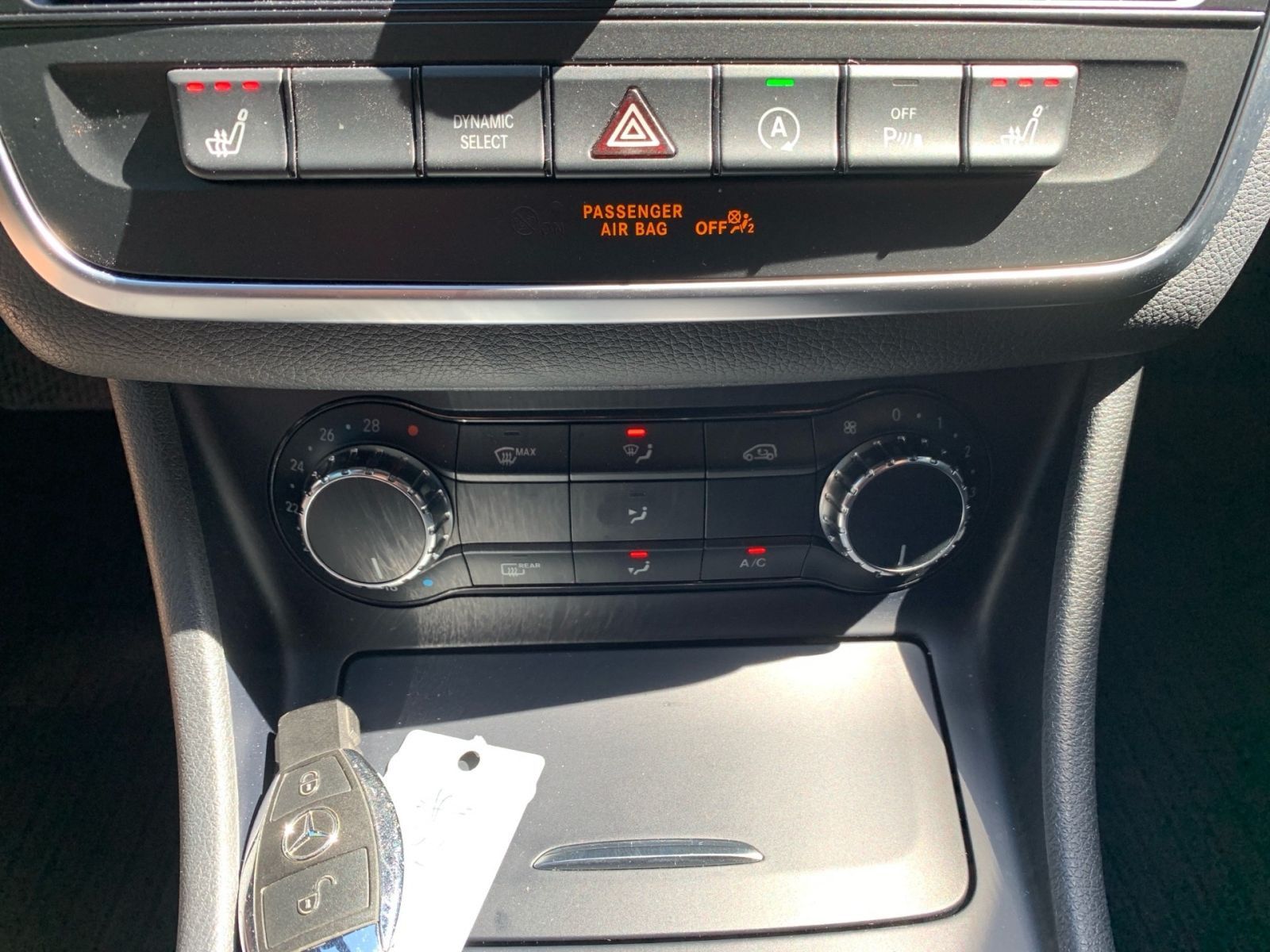 Fahrzeugabbildung Mercedes-Benz GLA 220 d 7-DCT Urban Bavi Kamera Xenon