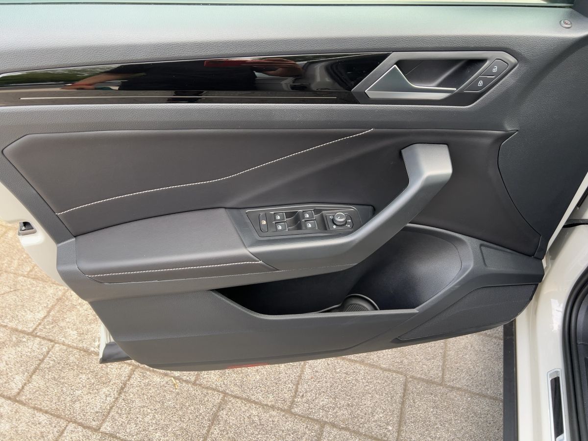 Volkswagen T-Roc - Bild 17