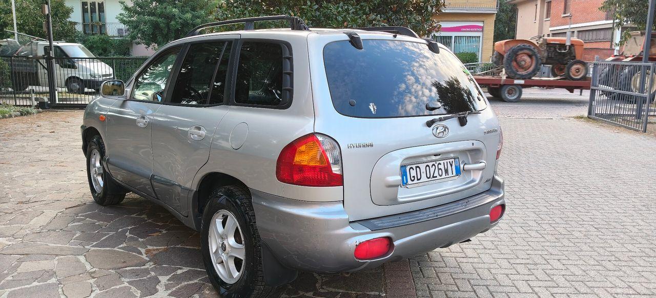 Hyundai SANTA FE