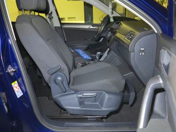 Volkswagen Tiguan Allspace - 11