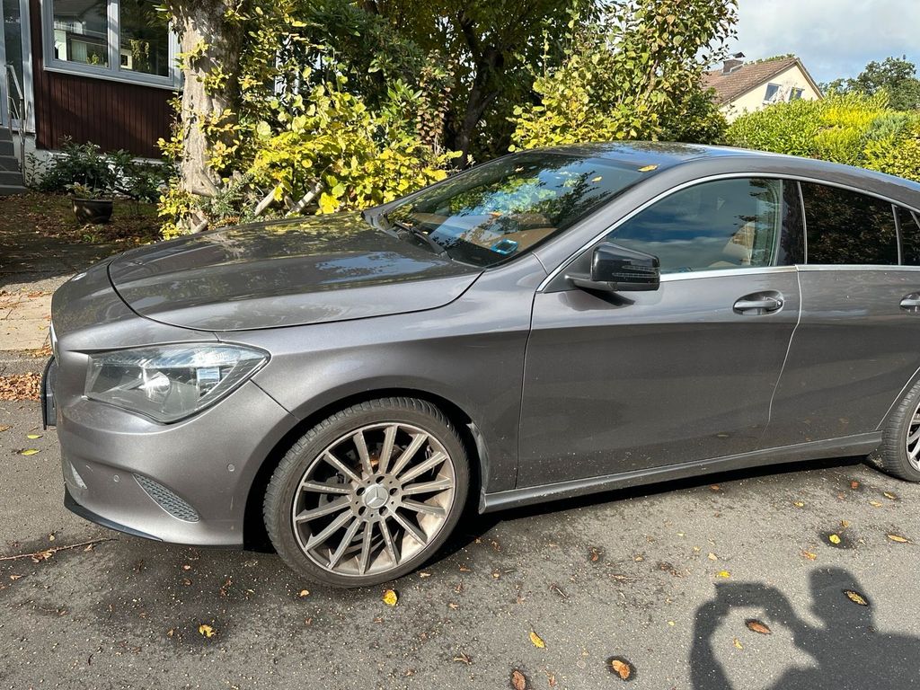Image of Mercedes-Benz CLA 180