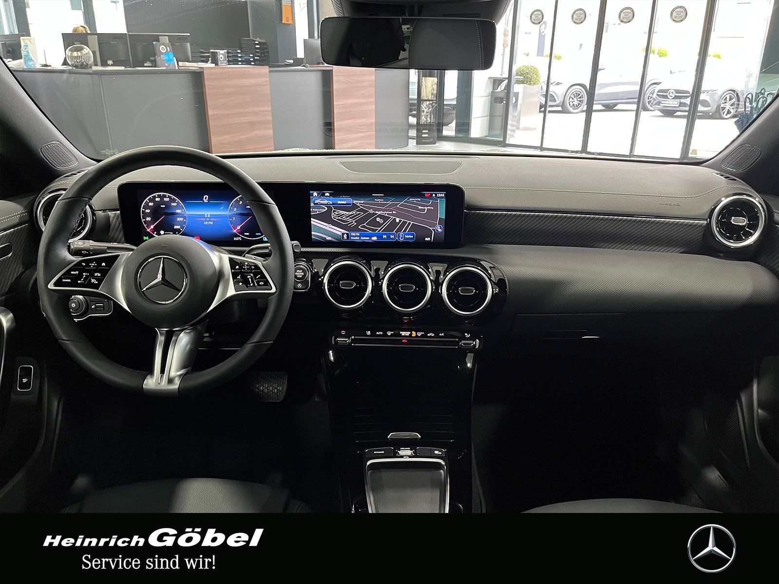 Fahrzeugabbildung Mercedes-Benz CLA 180 PROGRESSIVE+NIGHT+KAMERA+LED+WINTER.P