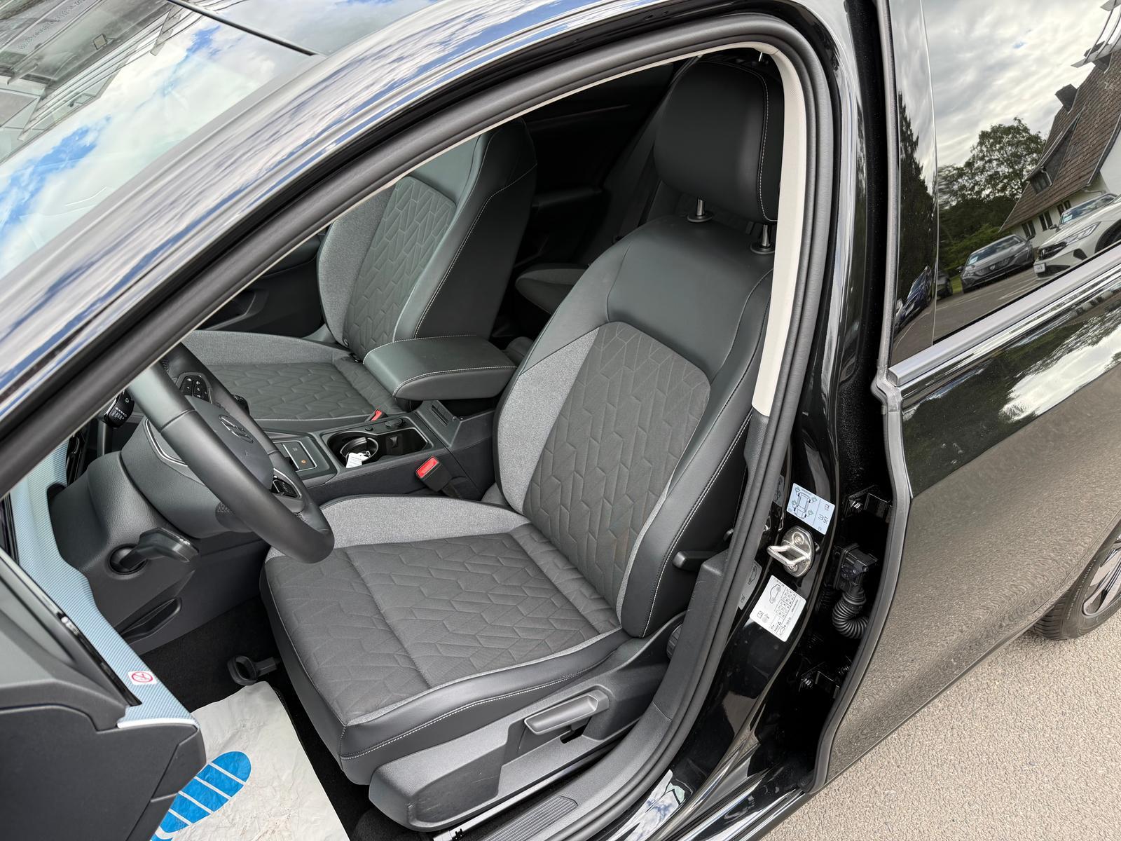 Volkswagen Golf 1.5 eTSI Goal*PDC*ACC*SHA*LED*SHZ*AppCo, миниатюра 10