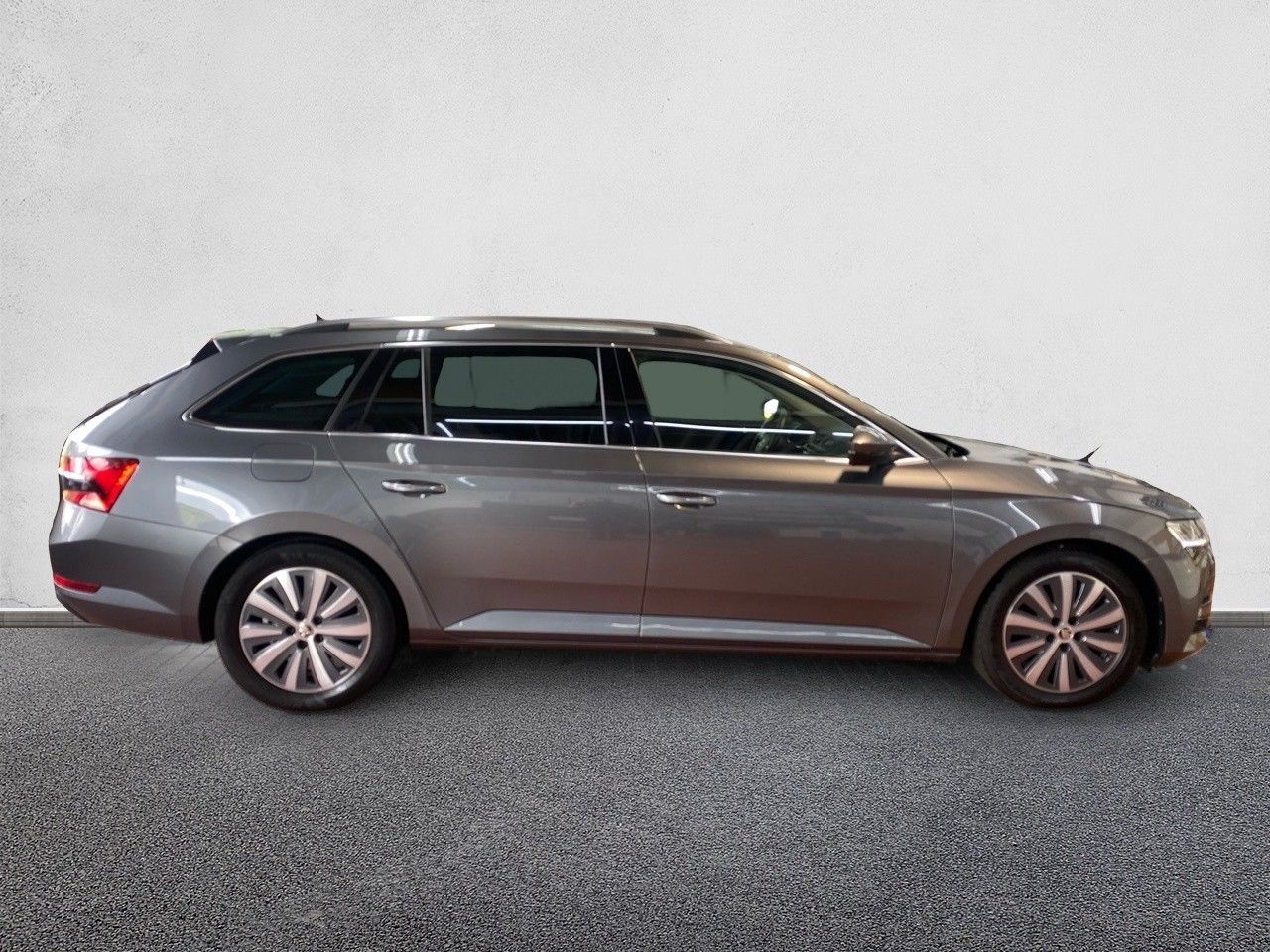 Skoda Superb Combi Style 2.0 TDI NAVI AHK KAM ACC LED foto 6