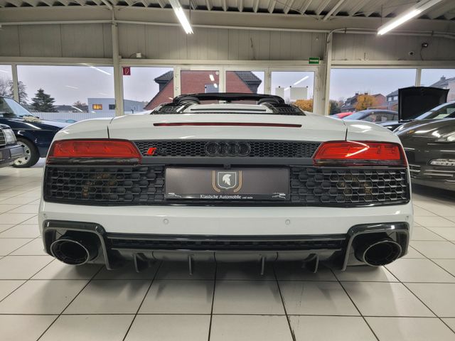 Fahrzeugabbildung Audi R8 5.2 FSI Spider/Full Carbon/Top Konfiguration