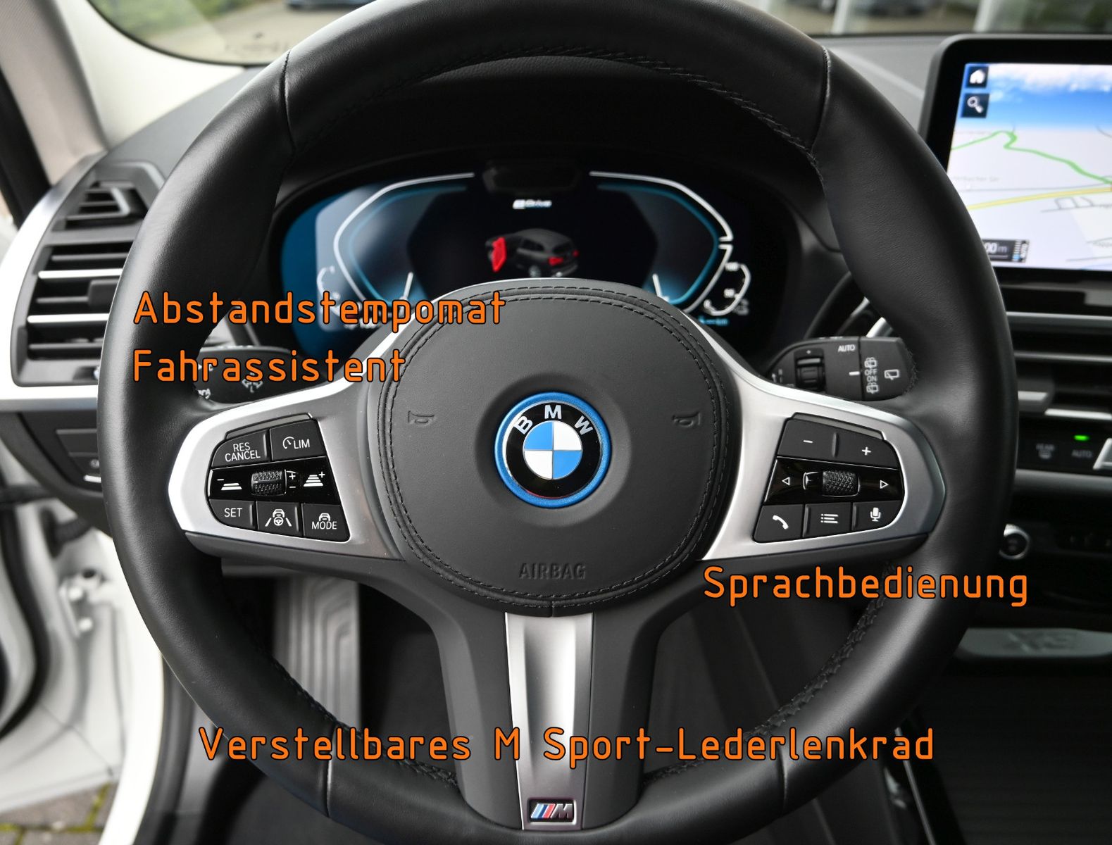 Fahrzeugabbildung BMW X3 xDr.30e °ACC°AHK°ADAP.FAHRWERK°HUD°MEMO°360°
