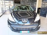 Peugeot PEUGEOT 207 1.4 HDi 70CV 5p. Allure - Peugeot 207 Allure mit Diesel-Antrieb