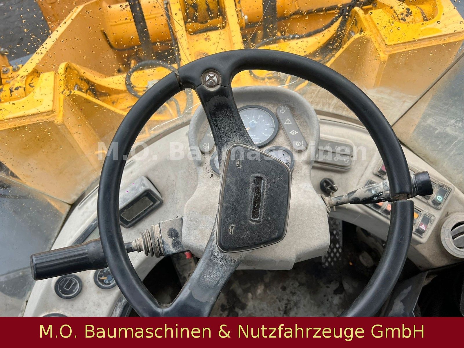 Fahrzeugabbildung Furukawa Furukawa 335 Mobilbagger
