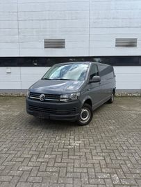 Volkswagen T6 Transporter - 1