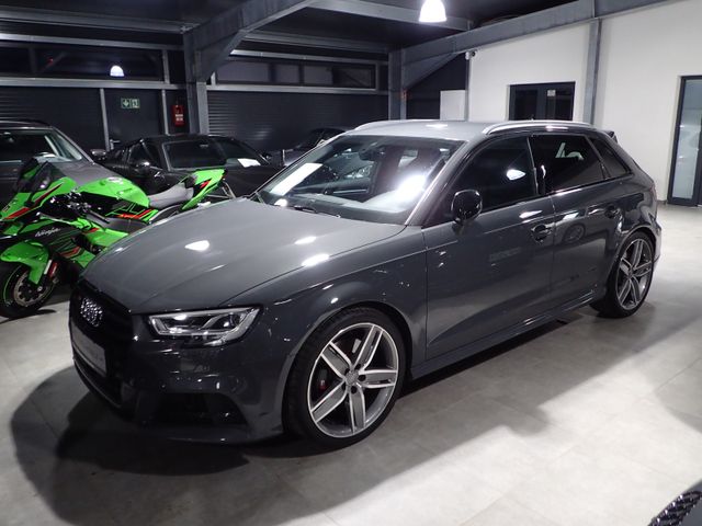 Audi S3 Sportback 2.0 TFSI quattro - ACC / S-SITZE