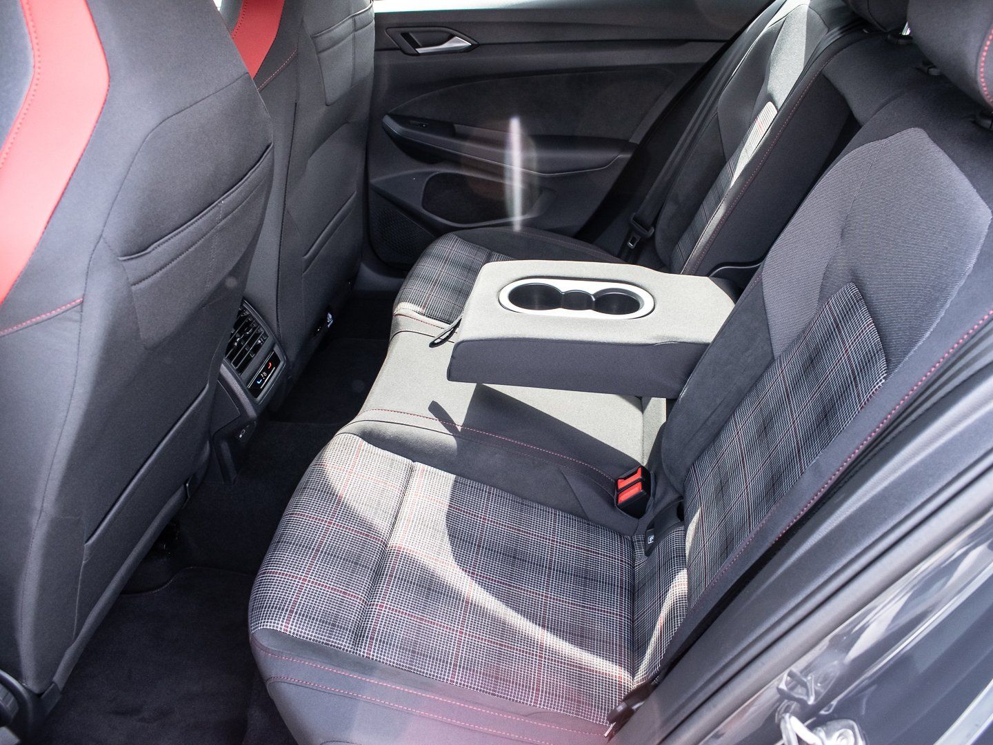 Volkswagen Golf - Bild 18