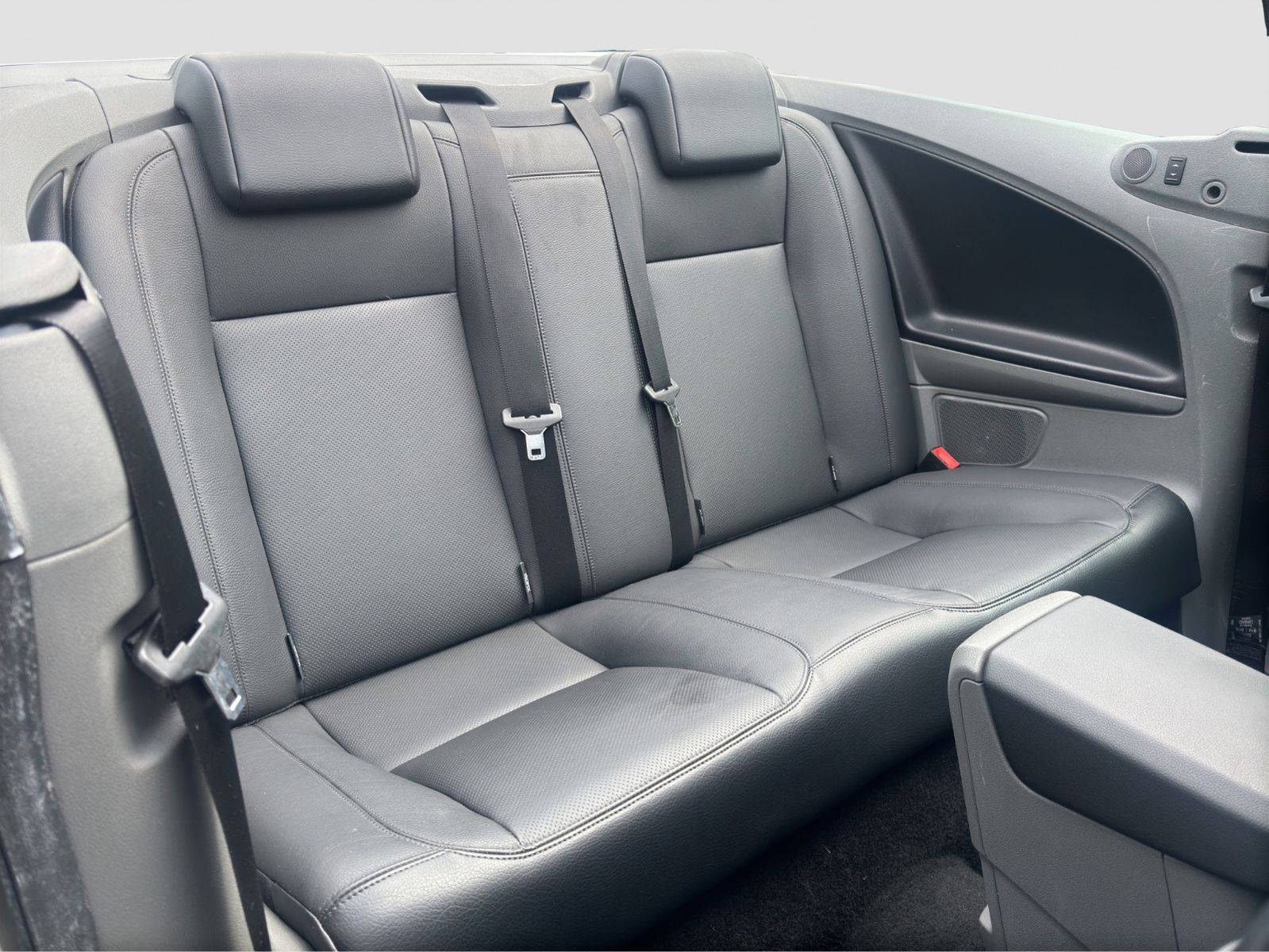 Fahrzeugabbildung Ford Focus Cabrio Titanium/Leder/AHK/SHZ/PDC/