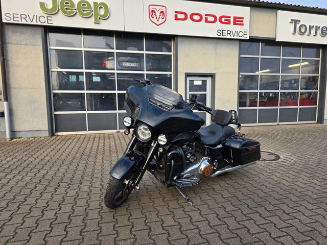 Harley-Davidson FLHX Street Glide