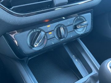 Skoda Scala 1.0 TSI Essence *ALU*DAB*LED*PDChi*SHZ*TEL