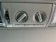 Fahrzeugabbildung Volkswagen T6 Multivan 2.0 TDI DSG - 1.Hand*AHK*Standhzg!!!