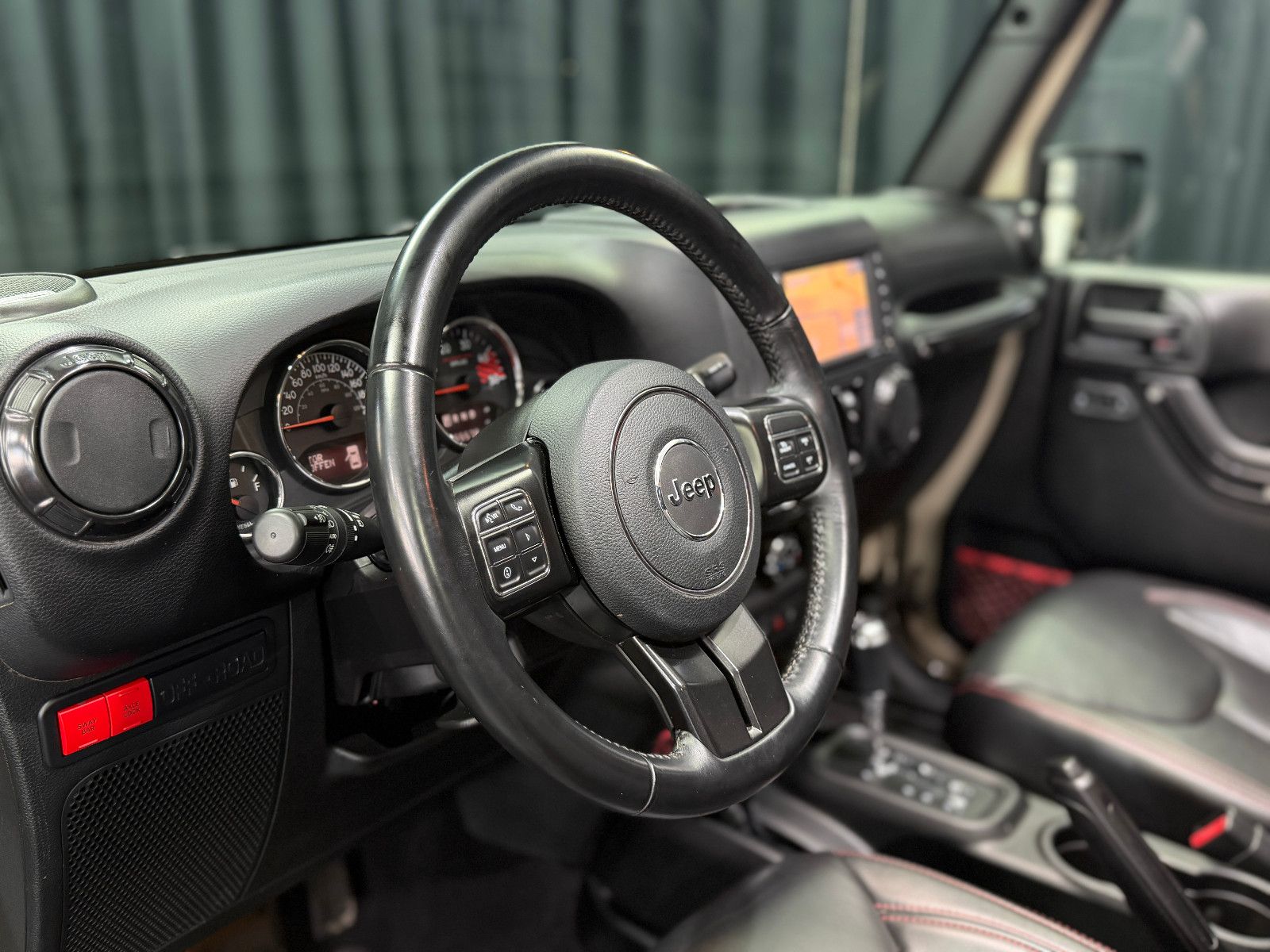 Fahrzeugabbildung Jeep Wrangler Unlimited Rubicon Recon Offroad|Alpine