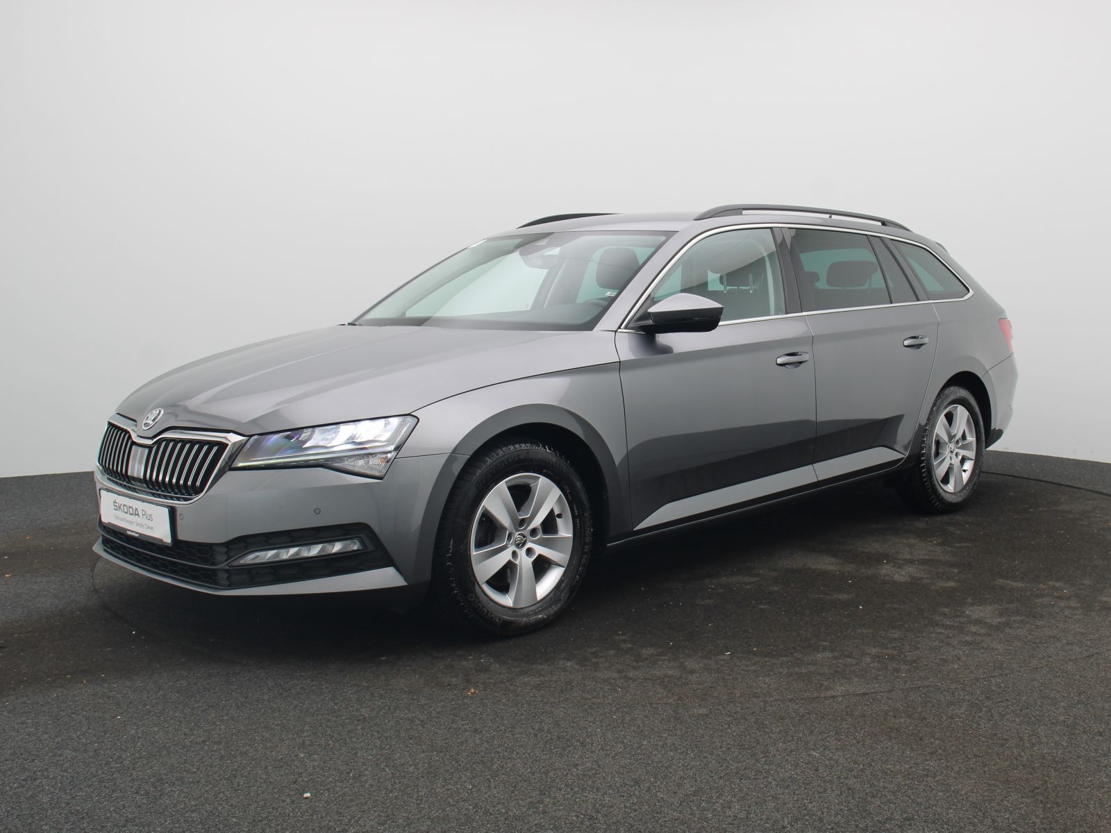 Skoda Superb - Bild 2
