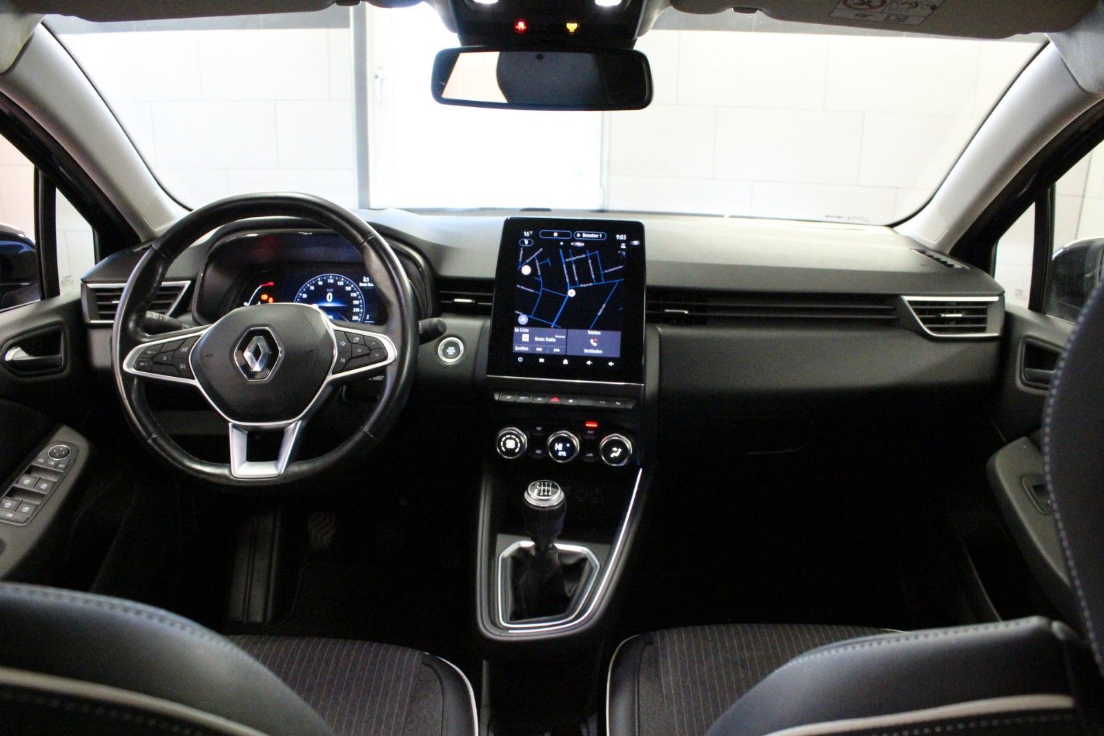 Fahrzeugabbildung Renault Clio TCe 90 Intens*Winterpaket*City Paket*