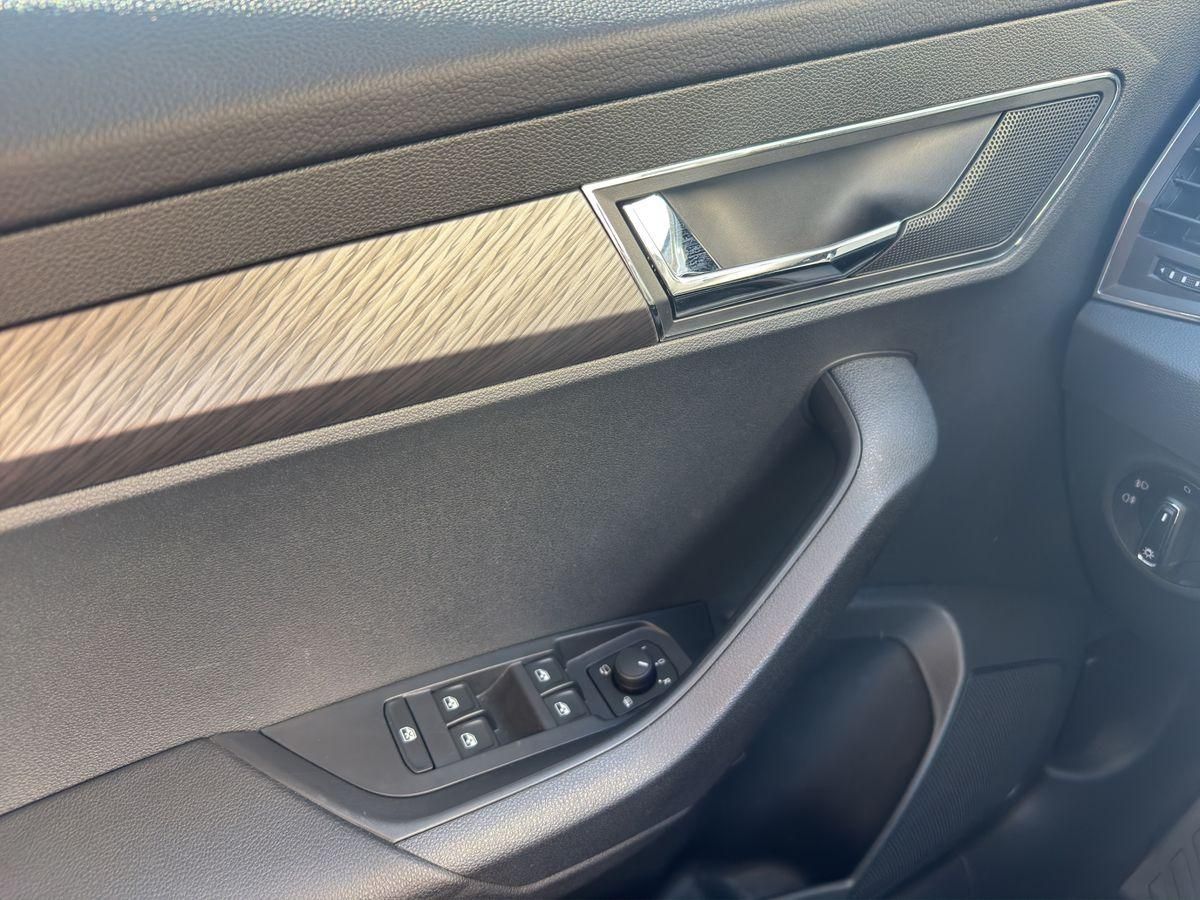 Fahrzeugabbildung SKODA Karoq Selection 1.5 TSI 110 kW