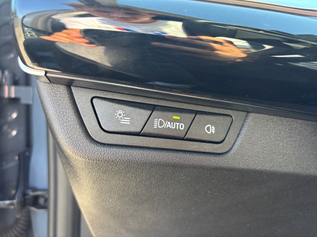 BMW X1 20dsDrive xLine Glasdach AHK el. Har/Kar Navi foto 14