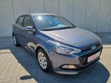 Hyundai i20 Trend Automatik*Klima*SHZ*LHZ*STHZ*PDC - gebrauchte Hyundai i20 aus dem Jahr 2017