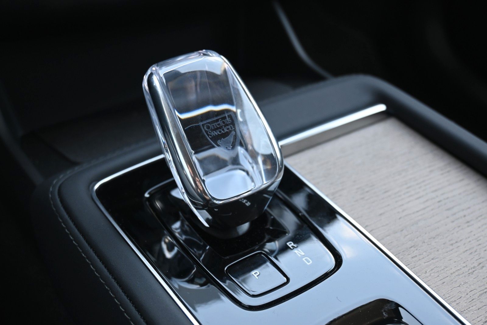 Fahrzeugabbildung Volvo XC90 T8 RC AWD Plus Dark*STDHZG*360°*ACC*AHK