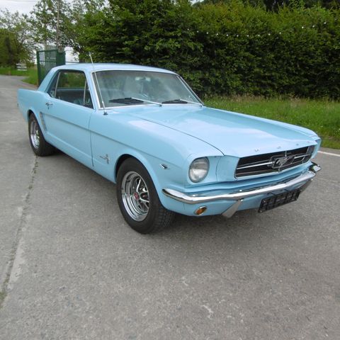 Ford Mustang 1964  1/2 v8 4300    boite automatique