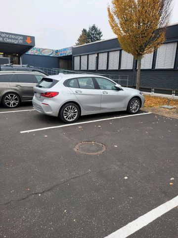 BMW BMW 116d 82km BJ November 2019
