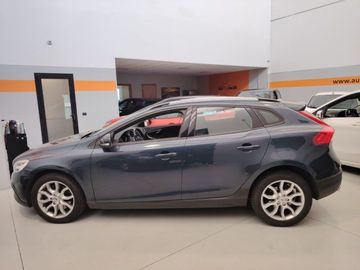 Volvo V40 Cross Country - 6