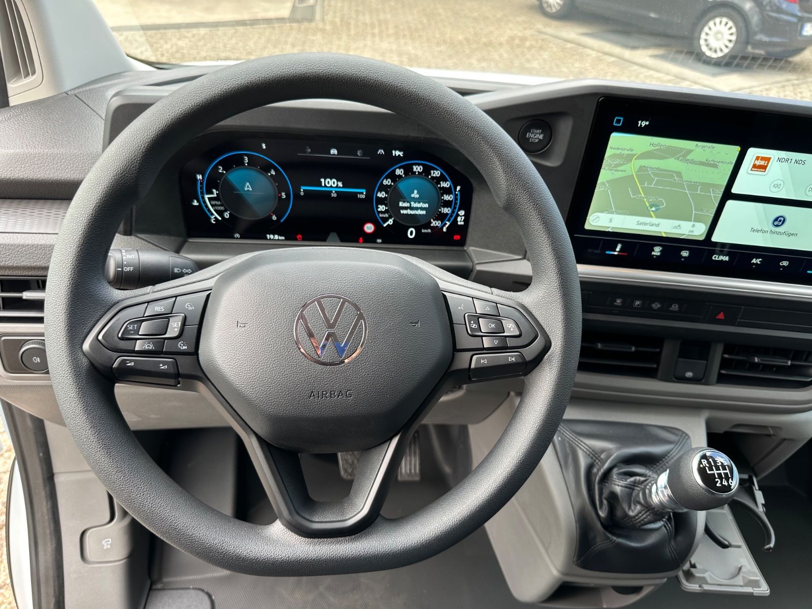 Fahrzeugabbildung Volkswagen T7 Transporter 2.0 TDI LR Navi/LED/GRA/Einparkh