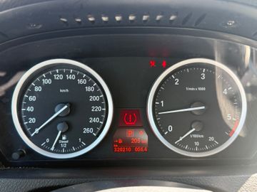 BMW X6 - 10