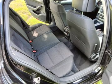 Volkswagen Passat Variant - 9