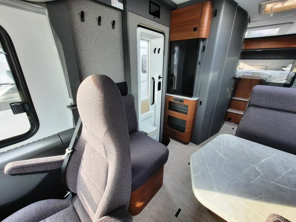 Fahrzeugabbildung HYMER / ERIBA / HYMERCAR B-Klasse MC I 600 Verfüg./Autark/AHK/TV/Markise