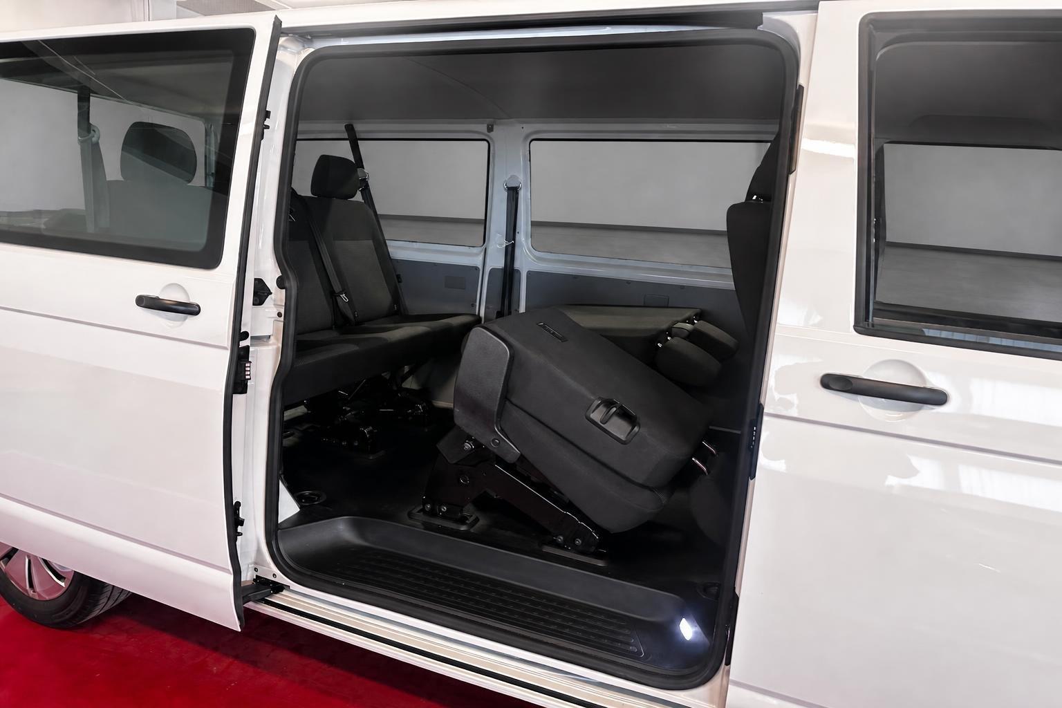 Volkswagen T6 Transporter*8-Sitzer*1.Hand*Kamera*